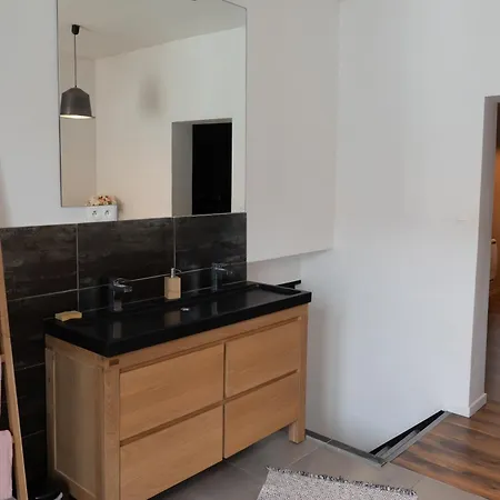 Le Petit Boulanger, Grand 70 M2, Garage Disponible