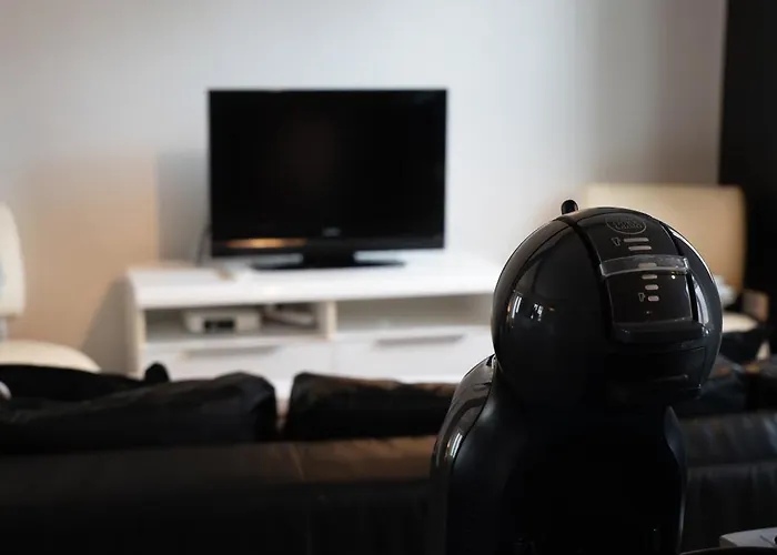 Le Petit Boulanger, Grand 70 M2, Garage Disponible