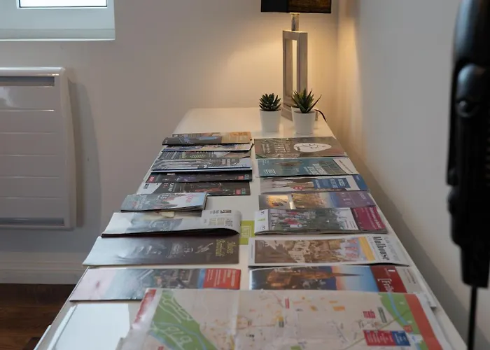 Le Petit Boulanger, Grand 70 M2, Garage Disponible 牟罗兹